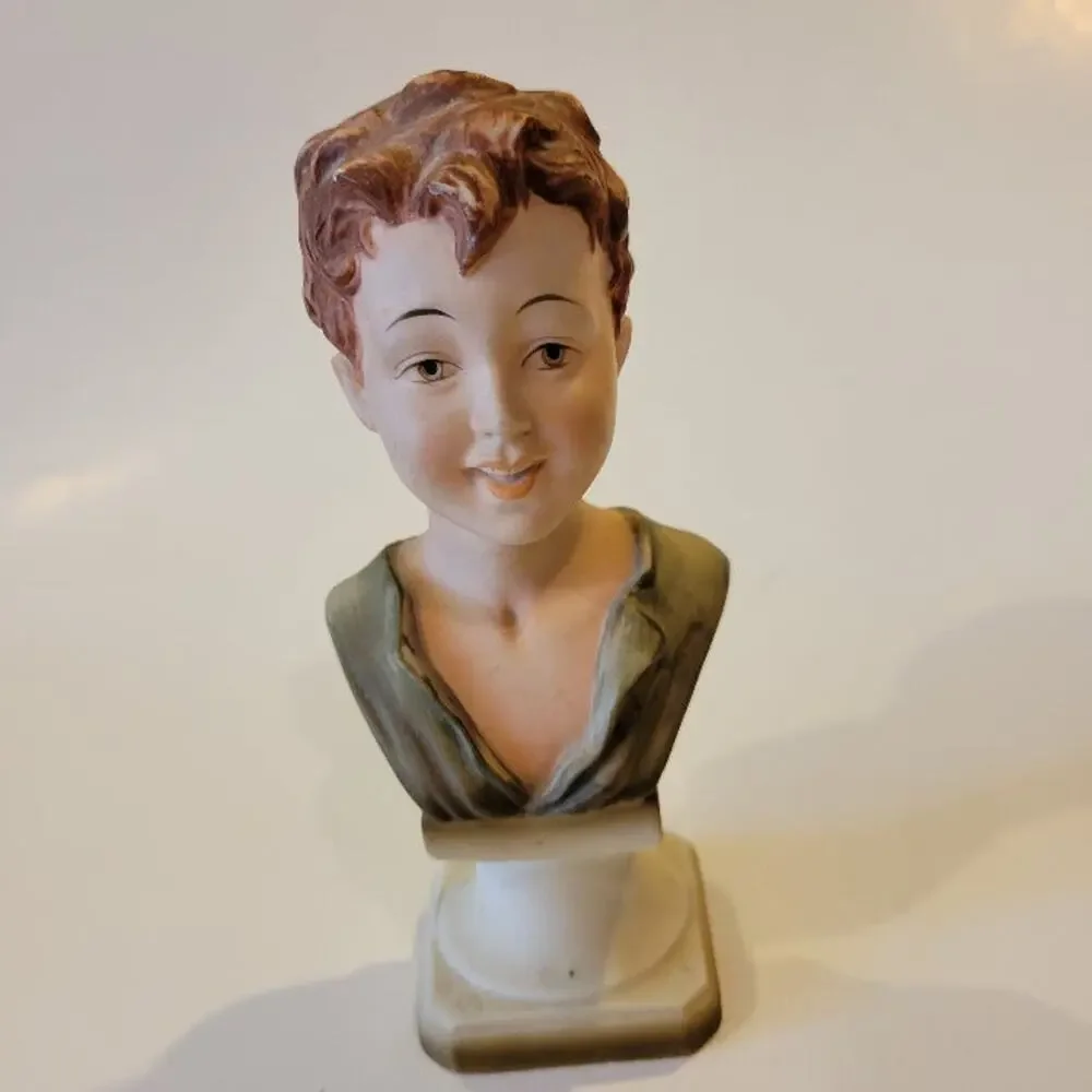 Vintage Ceramic Lefton boy bust KW832. Hand painted. Pre-owned, good shape